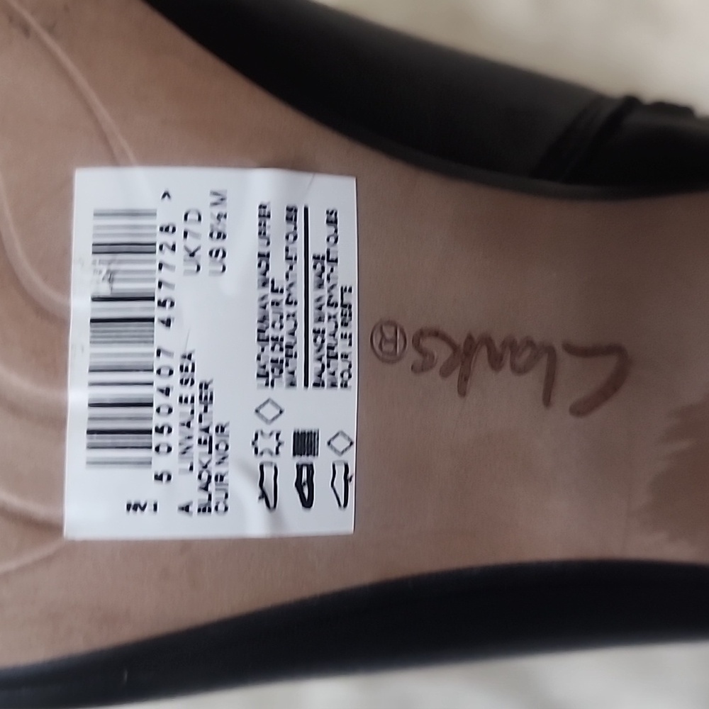 Clarks Linvale Boots - image 8